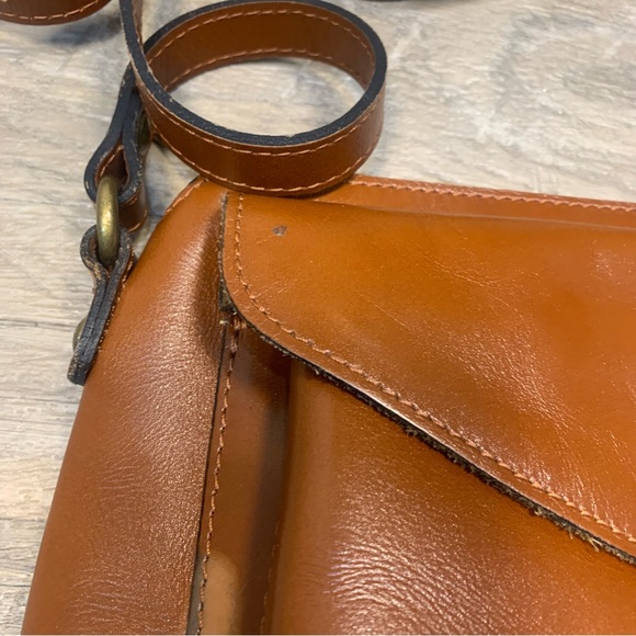 Patricia Nash Avellino Cognac Leather Saddle Satchel Tan Crossbody Bag - Picture 5 of 16